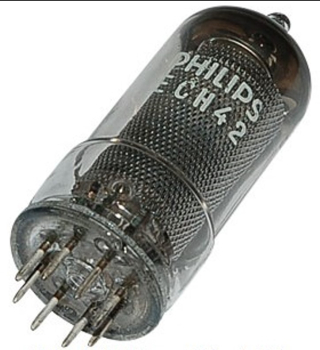 ECH42, Elektronenröhre, Mehrfachröhre, B8A, 8-pol, 6,3 V